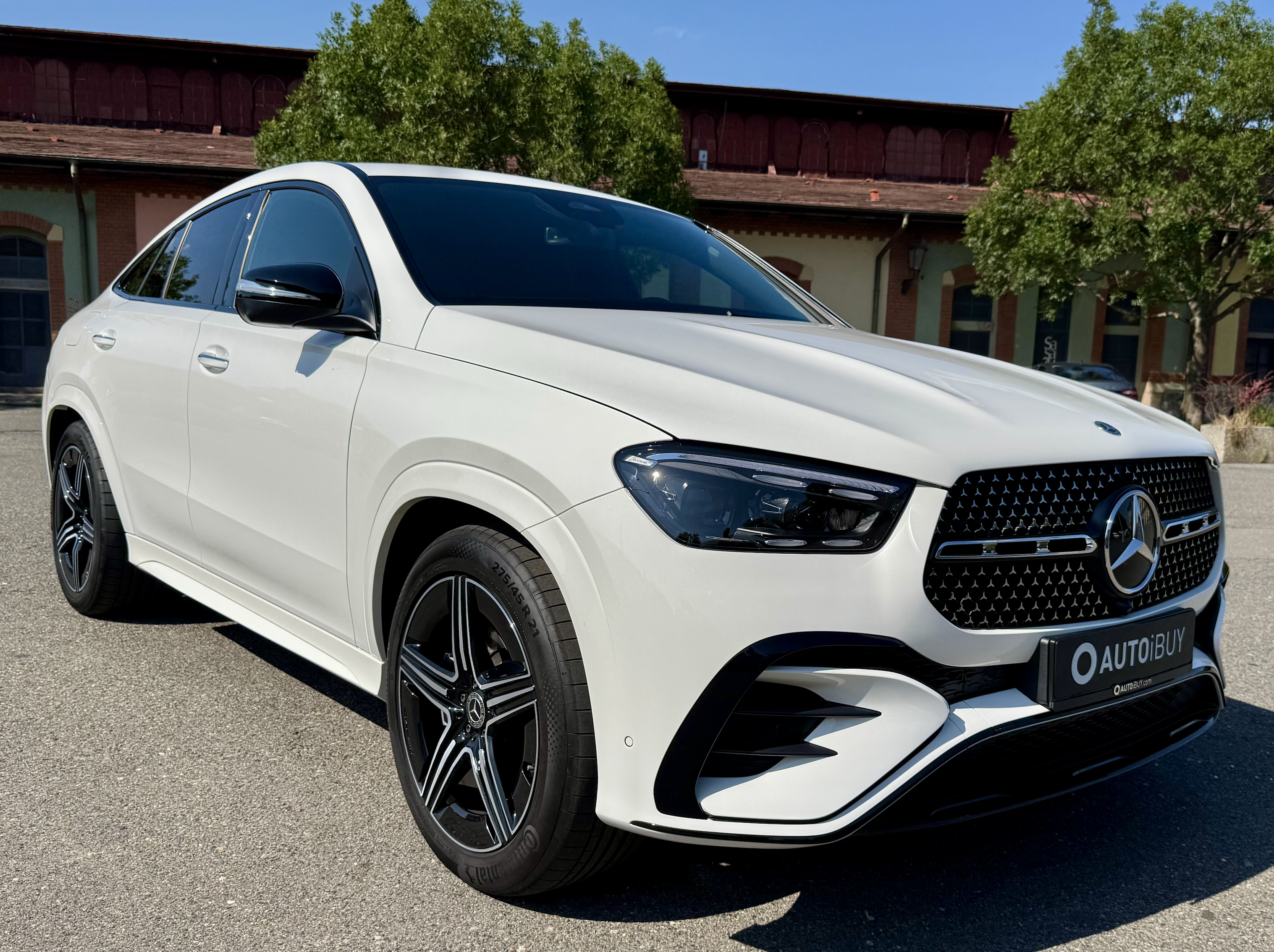 MERCEDES GLE COUPÉ 450d 4MATIC AMG | SKLADEM | FACELIFT | české předváděcí auto | sportovní naftové SUV 367 koní | bílá polar | černé mikrovlákno Microcut | super výbava | VIP sleva | nákup online | AUTOiBUY.com